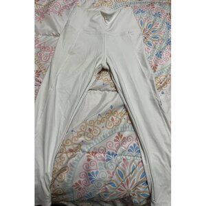 VS PINK Ultimate White Leggings